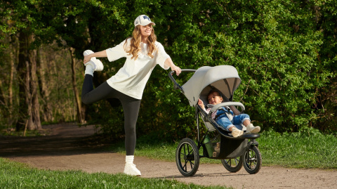 HELSI Kinderkraft Sportowy trójkołowy wózek do biegania do 22 kg - DEEP BLACK